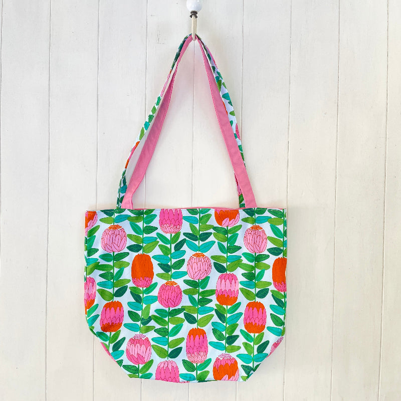 Market bag protea 