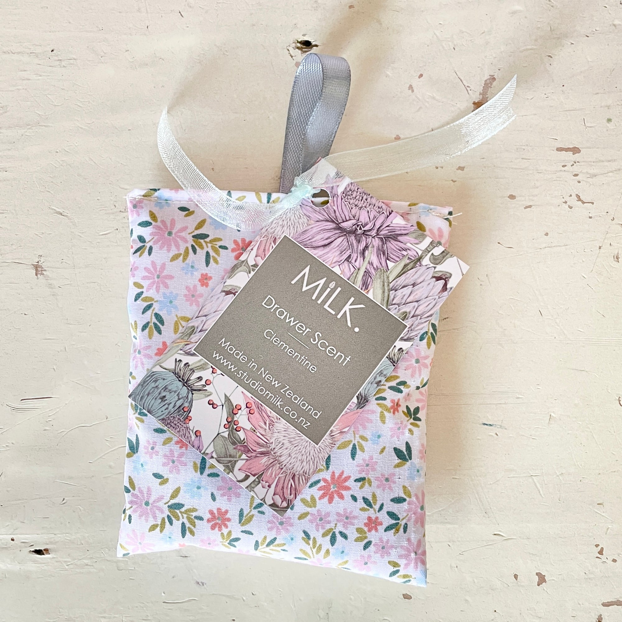 Scented drawer sachet clementine